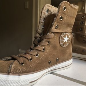 High top fuzzy-lined converse